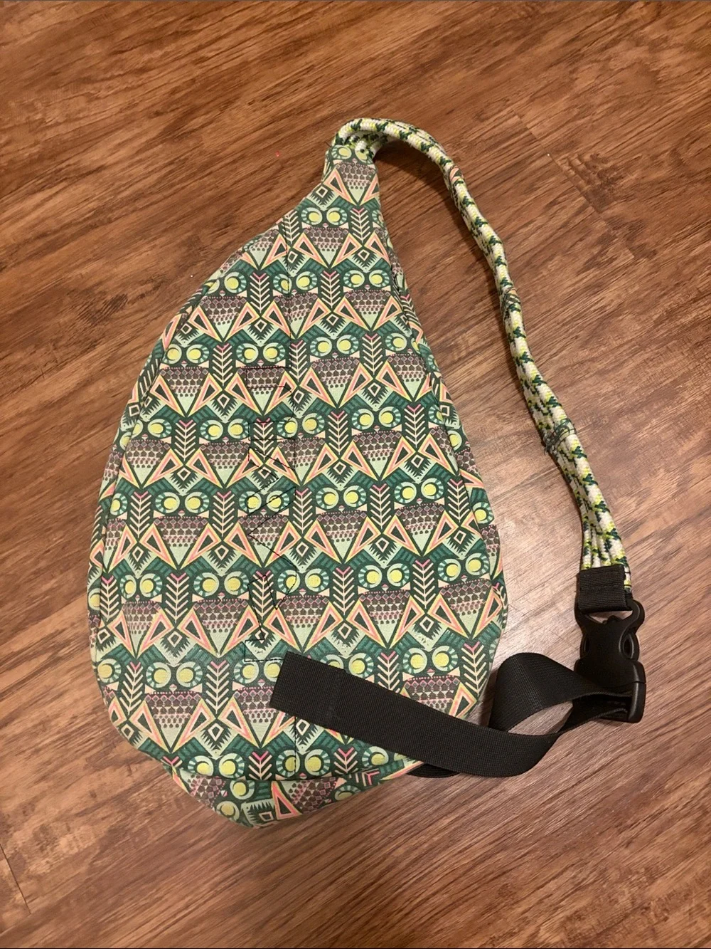Kavu Green Geometric Pattern Rope Sling Bag with Yellow Accents